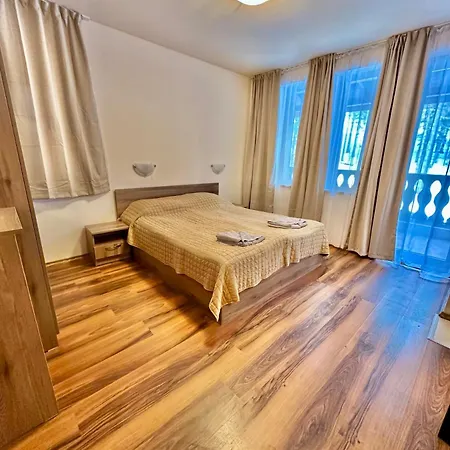 студиа Friends Apartment Ezerovo (Smolyan)